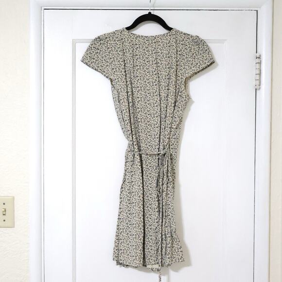 Brandy Melville John Galt Robbie Floral Wrap Mini Dress S Boho Wedding Guest - Picture 4 of 8